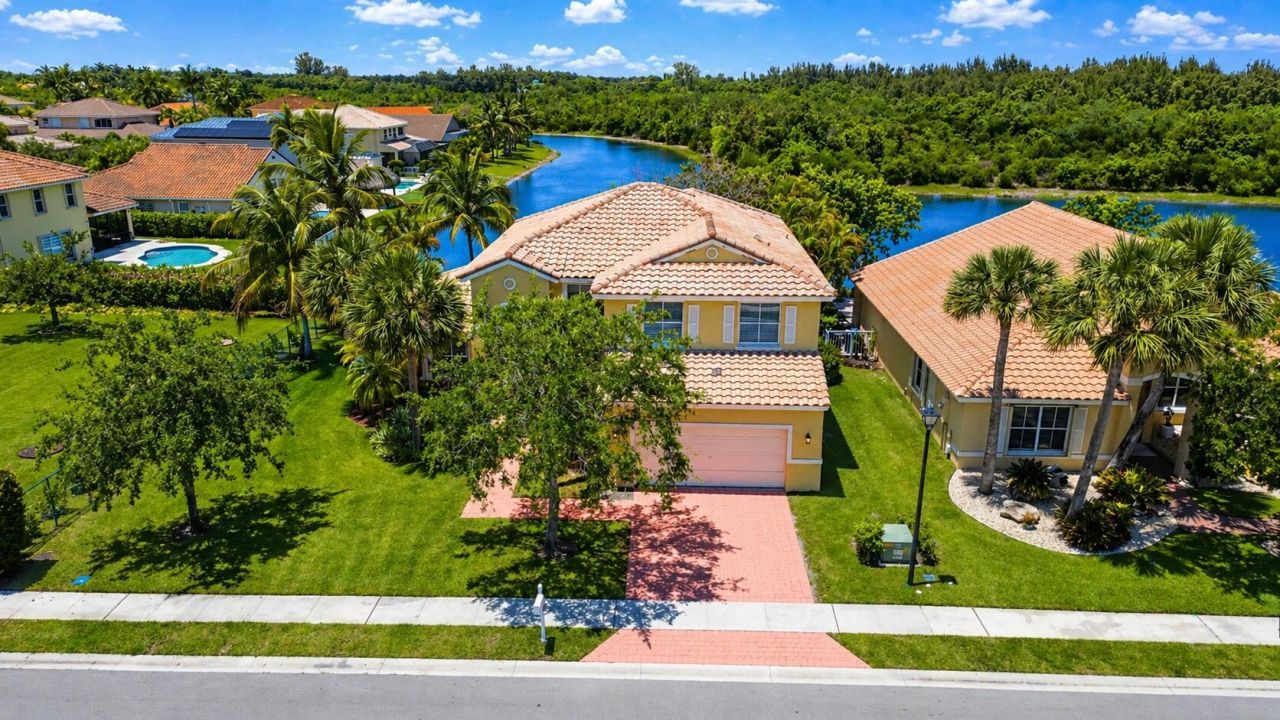 740 SW 191st Avenue, Pembroke Pines, FL 33029 Photo