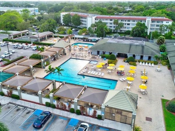 3204 Portofino Point, Unit B4, Coconut Creek, FL 33066