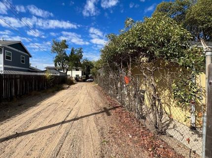 2768 Oakmont, Sacramento, CA 95815 Photo