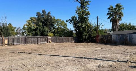2768 Oakmont, Sacramento, CA 95815 Photo