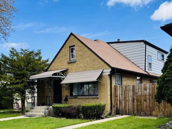 3140 S 28th St, Milwaukee, WI 53215