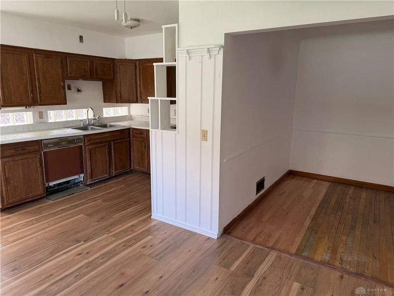 4107 W 8th Street, Cincinnati, OH 45205 Photo 6