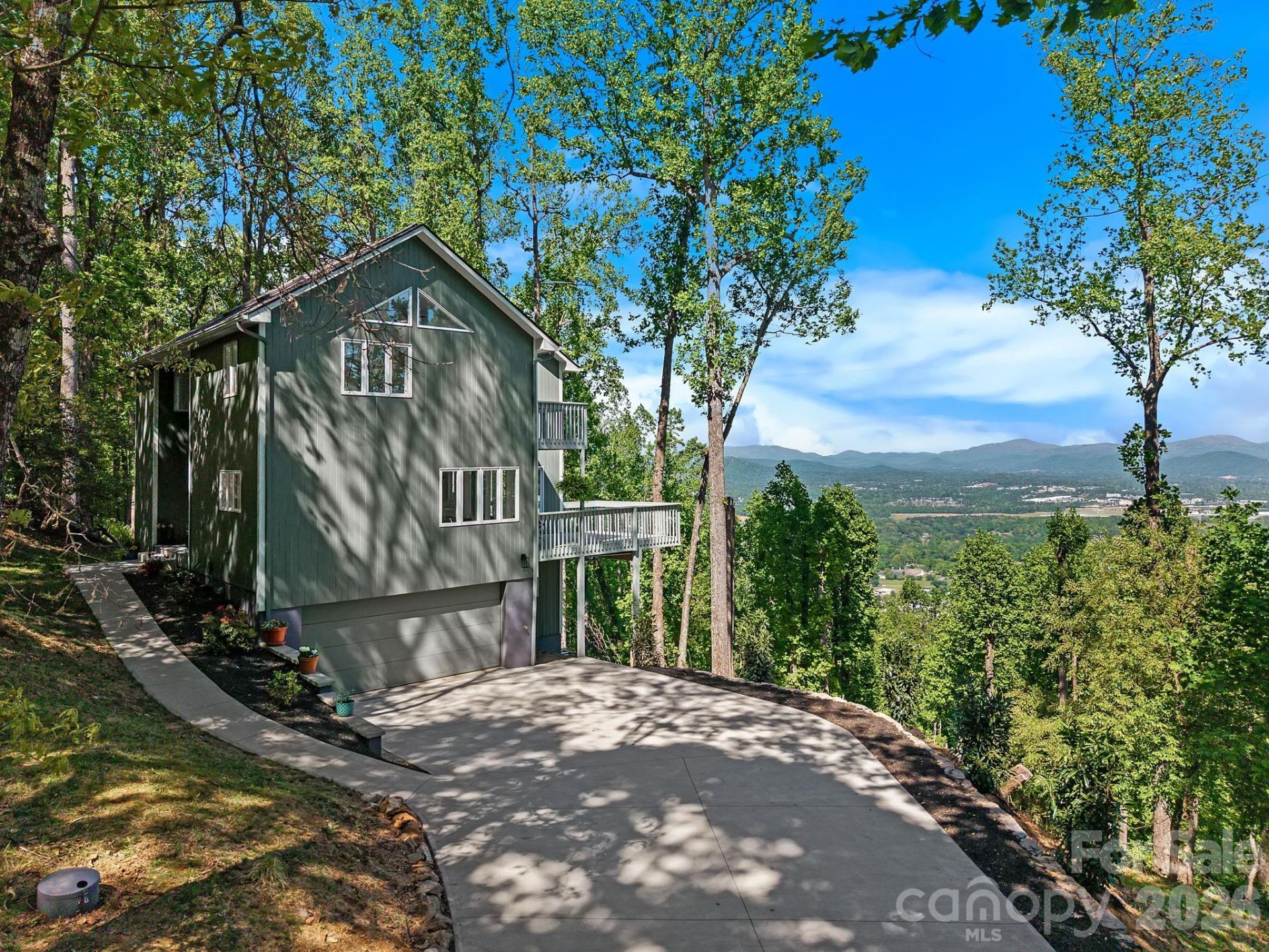 115 Chestnut Ridge Road, Mills River, NC 28759 Main Photo