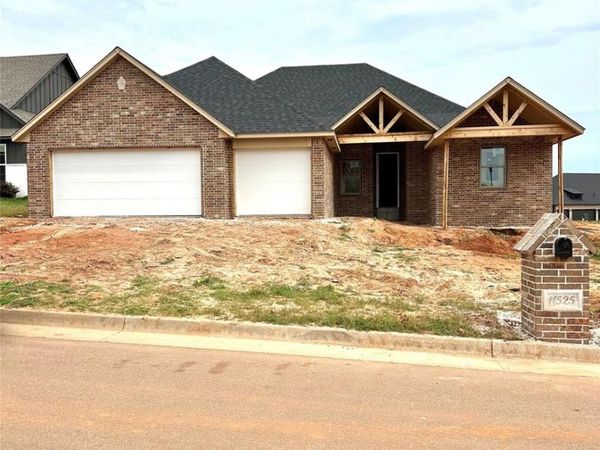 11525 NW 103rd Street, Yukon, OK 73099