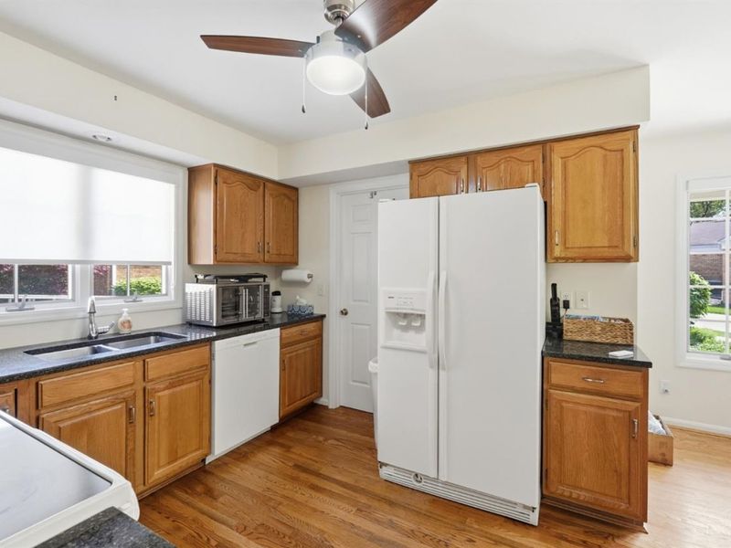 3040 Country Woods Lane, Unit 13, Green Township, OH 45248 Photo 16