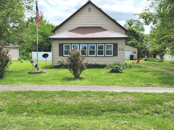 202 Lincoln Street , Karnak, IL 62956