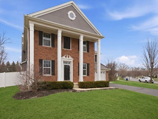 217 Sunbury Drive , St. Charles, IL 60175