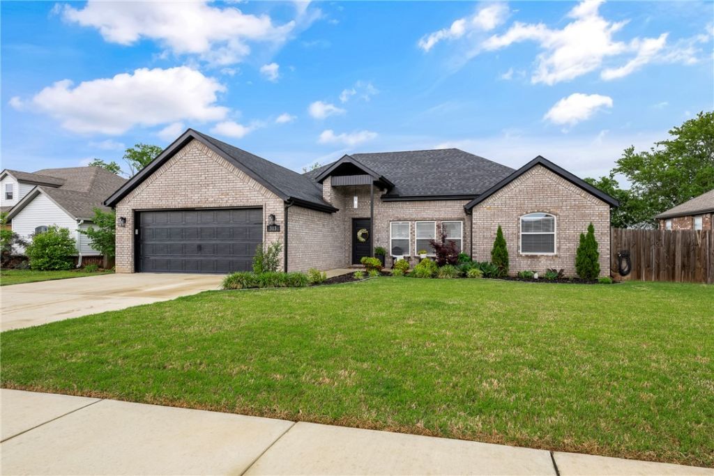 313 N Tacoma Street, Farmington, AR 72730 Main Photo