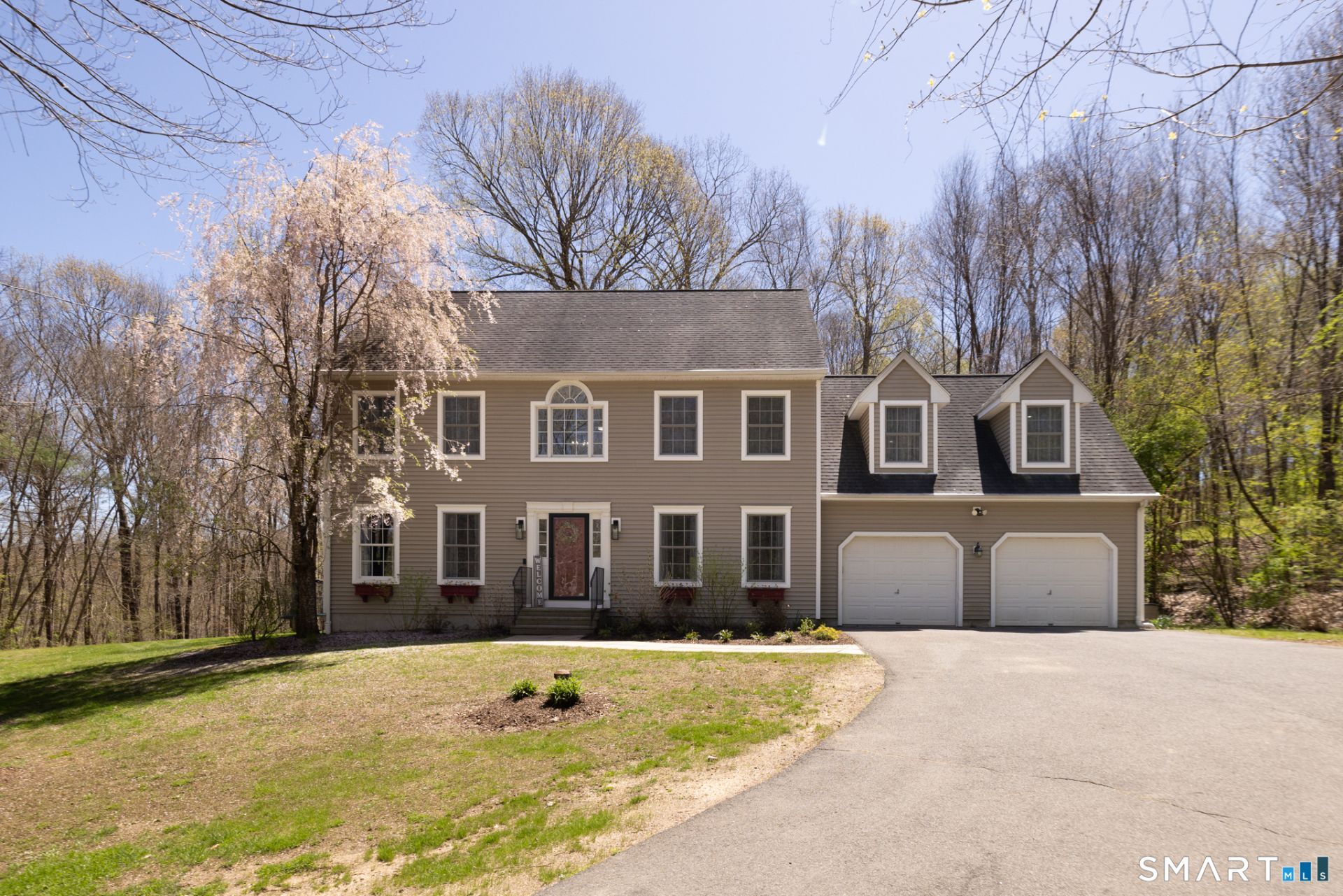 29 Chestnut Hill, Hebron, CT 06248 Main Photo