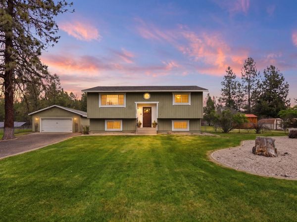 11338 W Tumbleweed Dr, Nine Mile Falls, WA 99026