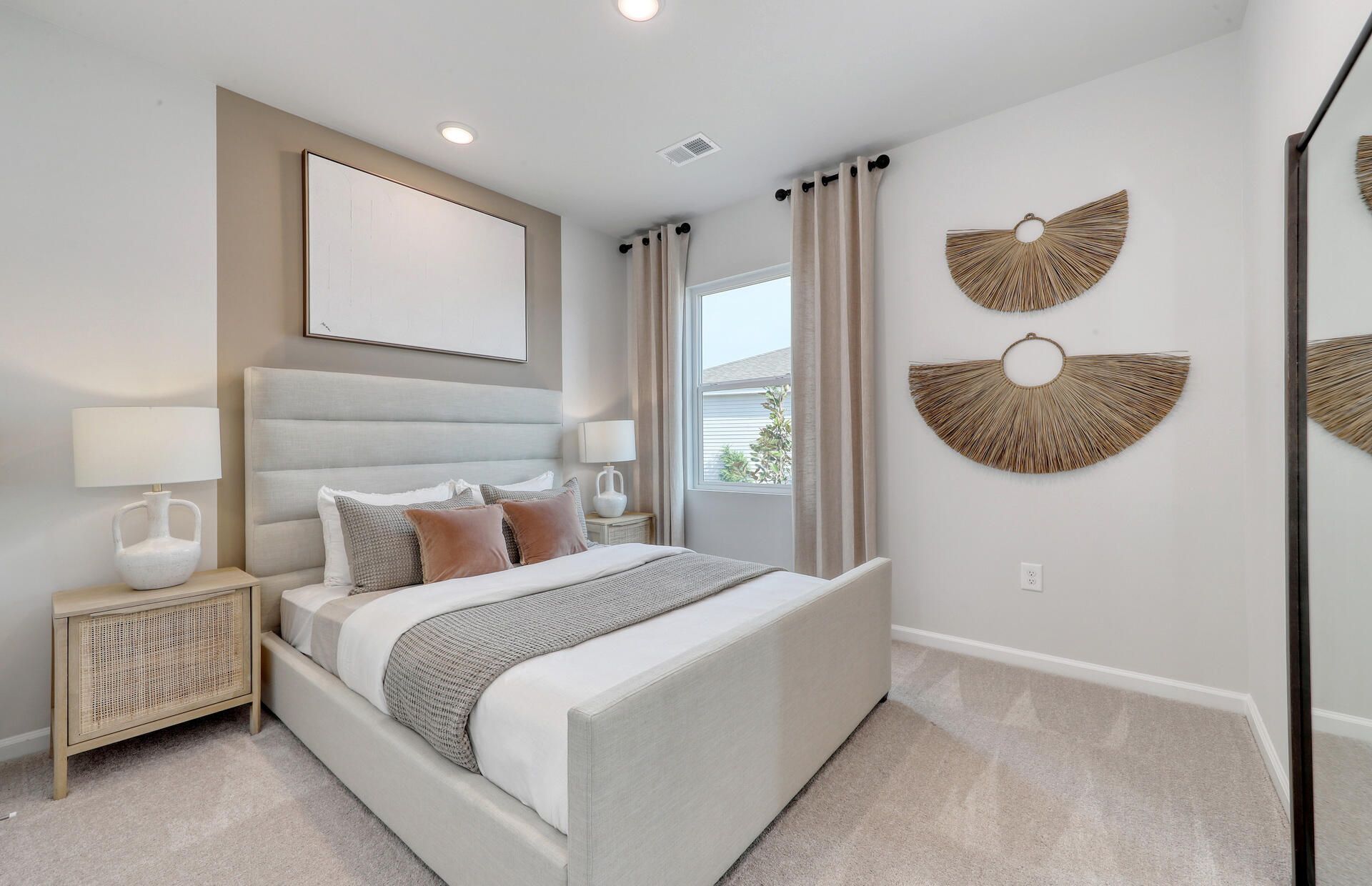 823 Meadowbrook Lane Photo 10