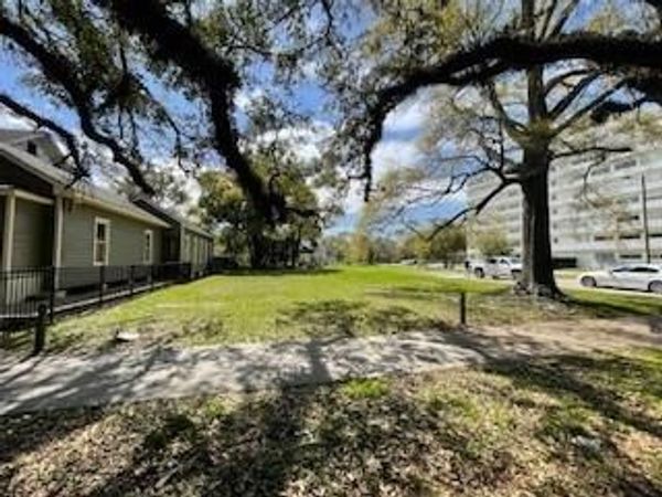 932 Government Street , Mobile, AL 36604
