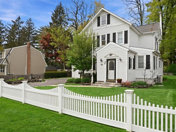 88 Coles Street , Glen Cove, NY 11542