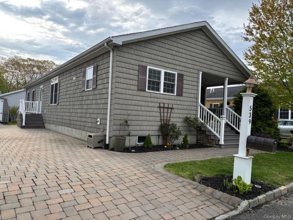 1661 OLD COUNTRY Road , Unit 539, Riverhead, NY 11901