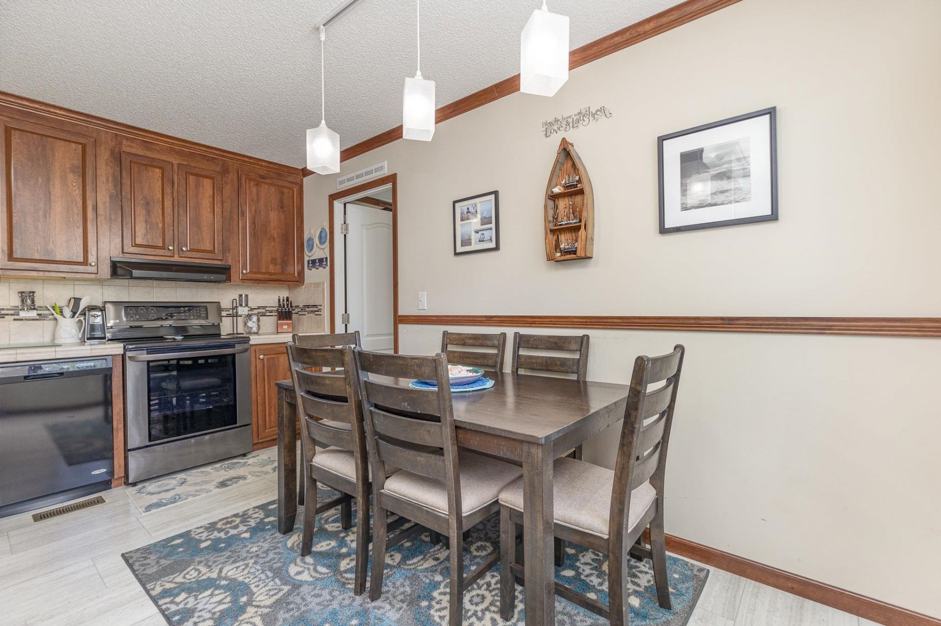1105 Highway 15  Photo 14