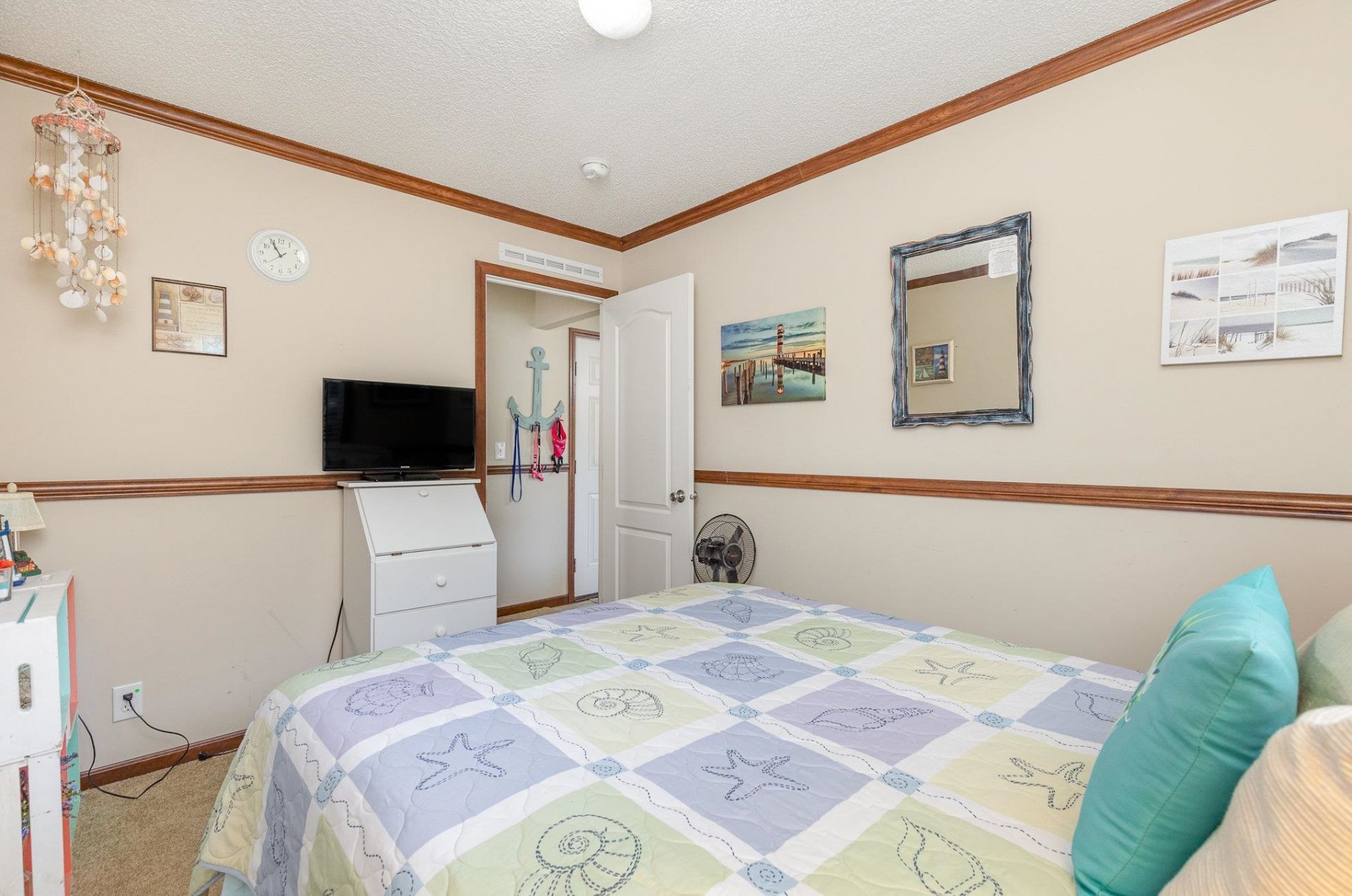 1105 Highway 15  Photo 22