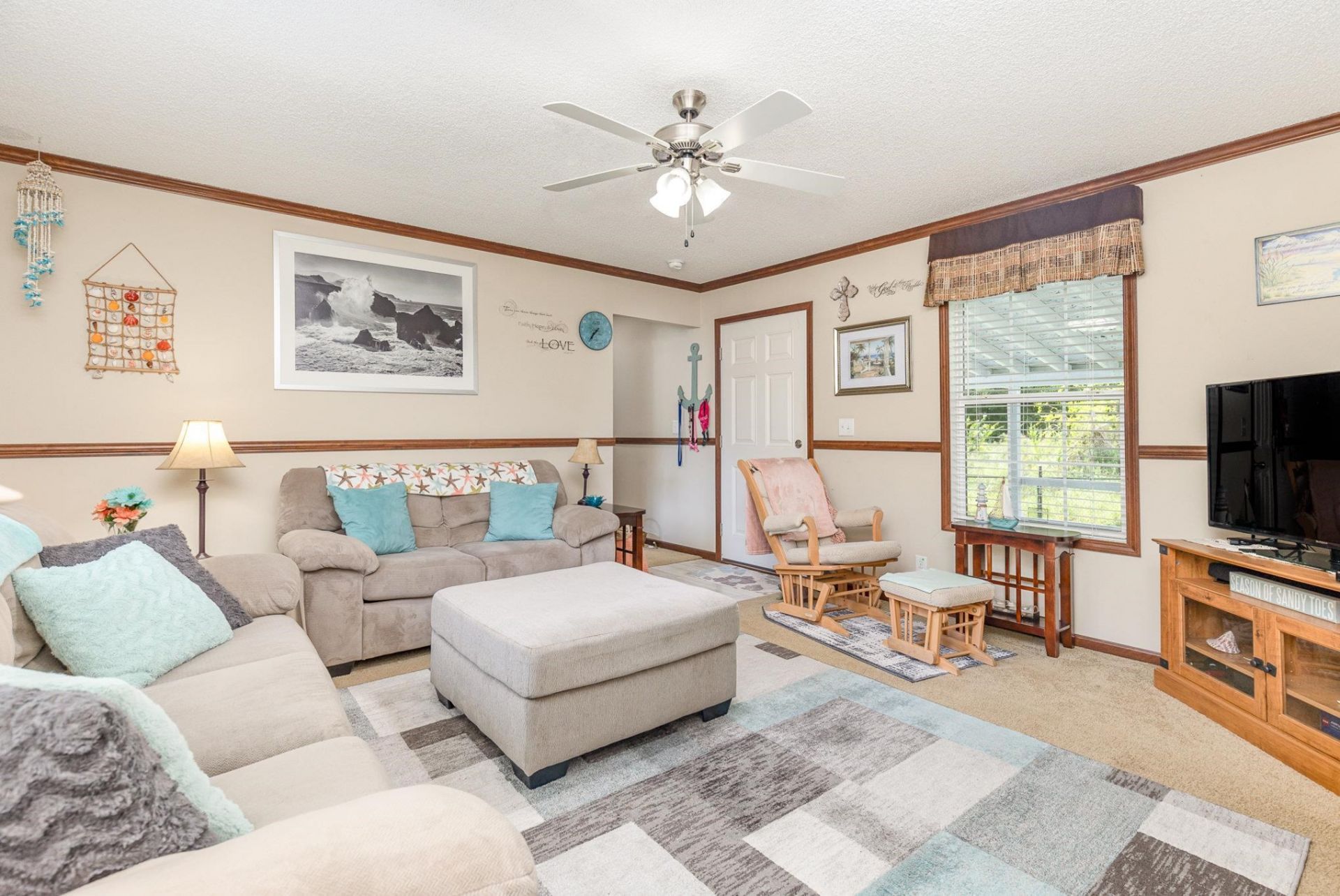 1105 Highway 15  Photo 6