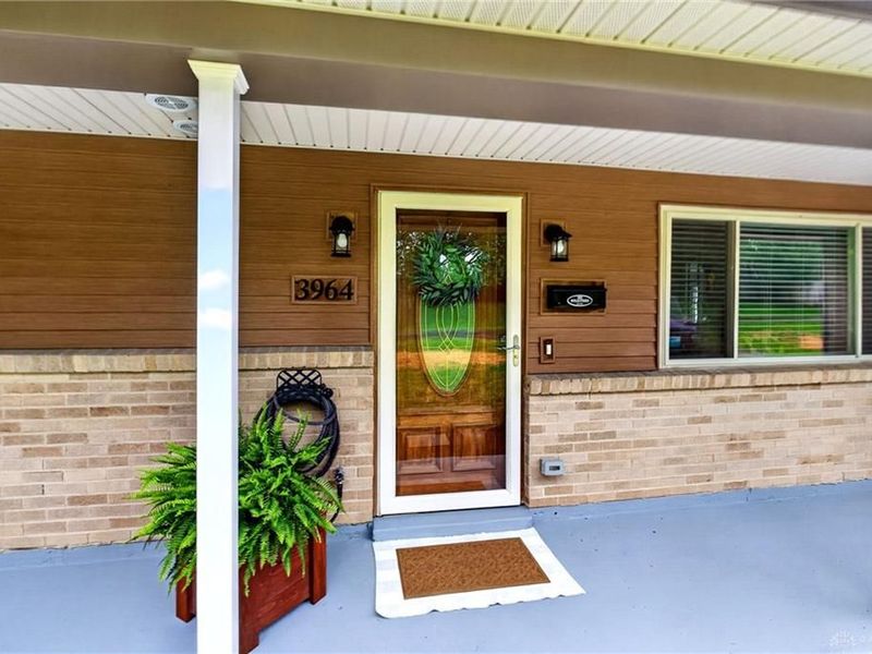 3964 Barnett Drive, Bellbrook, OH 45305 Photo 4