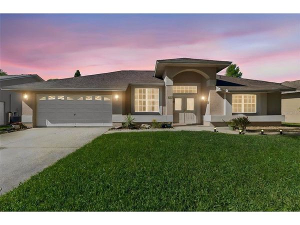 907 BRITTANY PARK BOULEVARD , TARPON SPRINGS, FL 34689