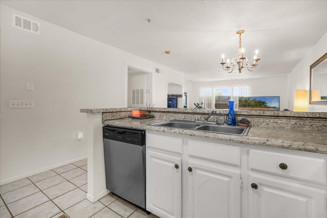 13803 Fairway Island Drive, Unit 1626, Orlando, FL 32837 Photo