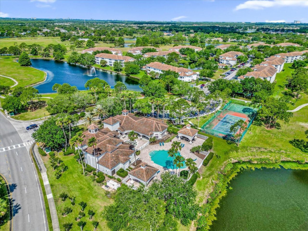 13803 Fairway Island Drive, Unit 1626, Orlando, FL 32837 Photo