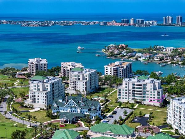 145 BELLEVIEW BOULEVARD , Unit 201, BELLEAIR, FL 33756