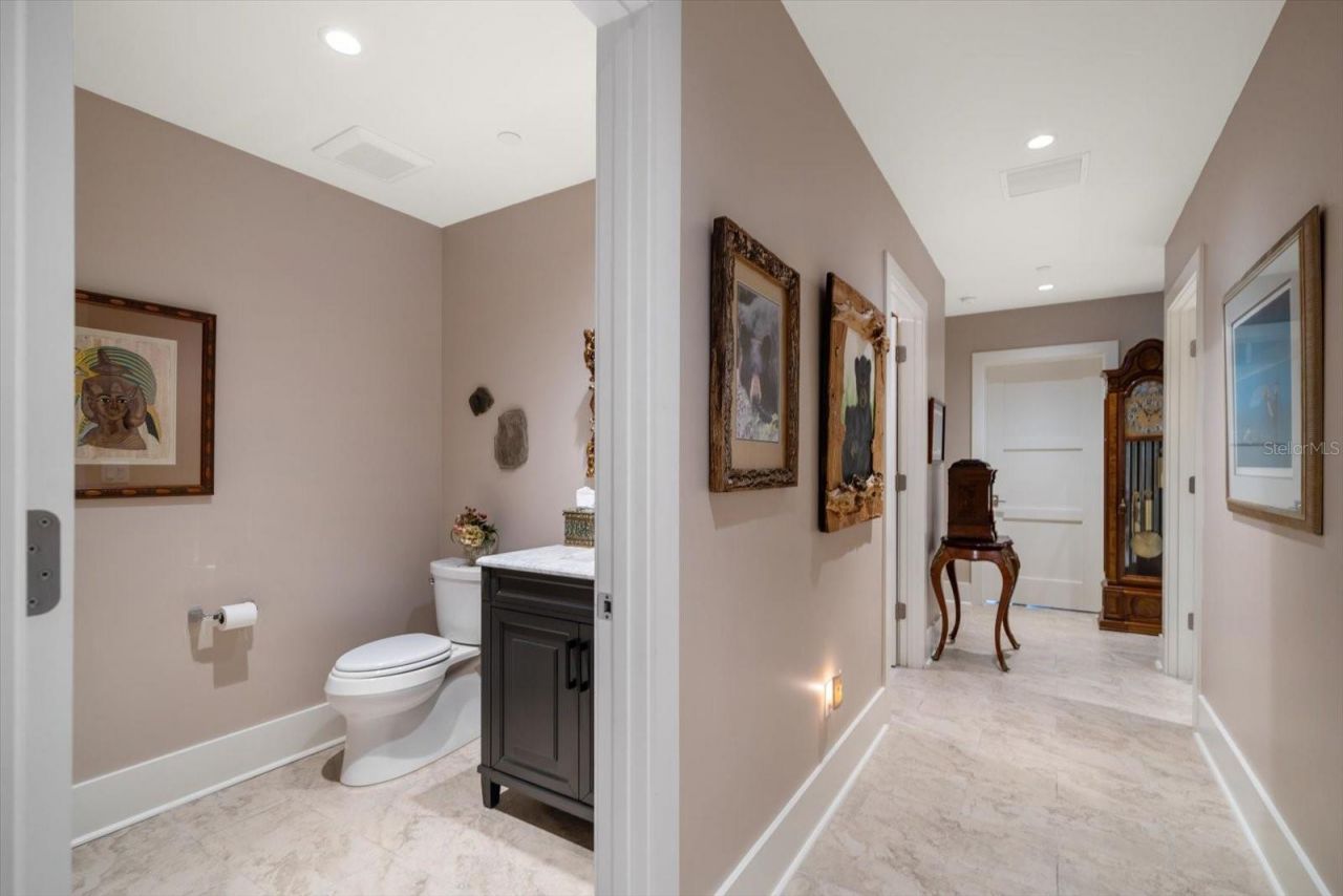 145 Belleview Boulevard, Unit 201, Belleair, FL 33756 Photo