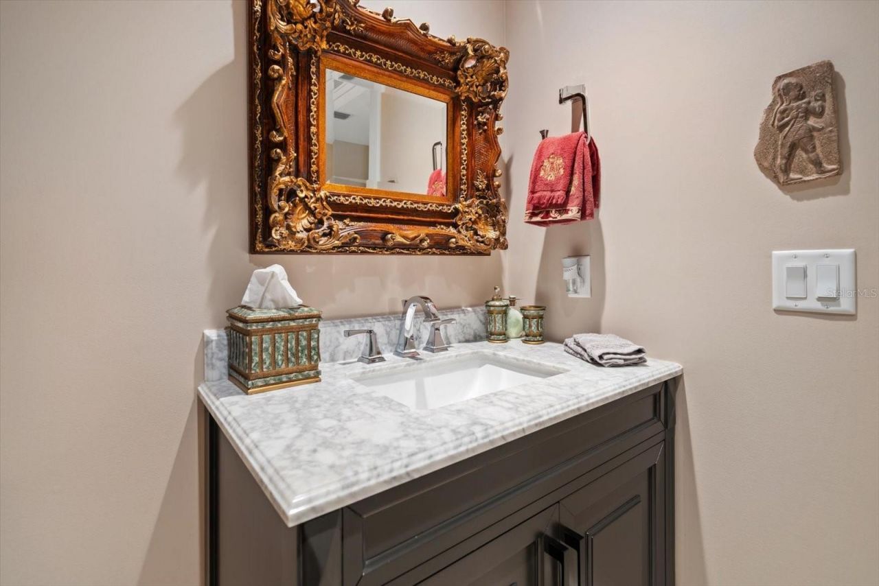 145 Belleview Boulevard, Unit 201, Belleair, FL 33756 Photo