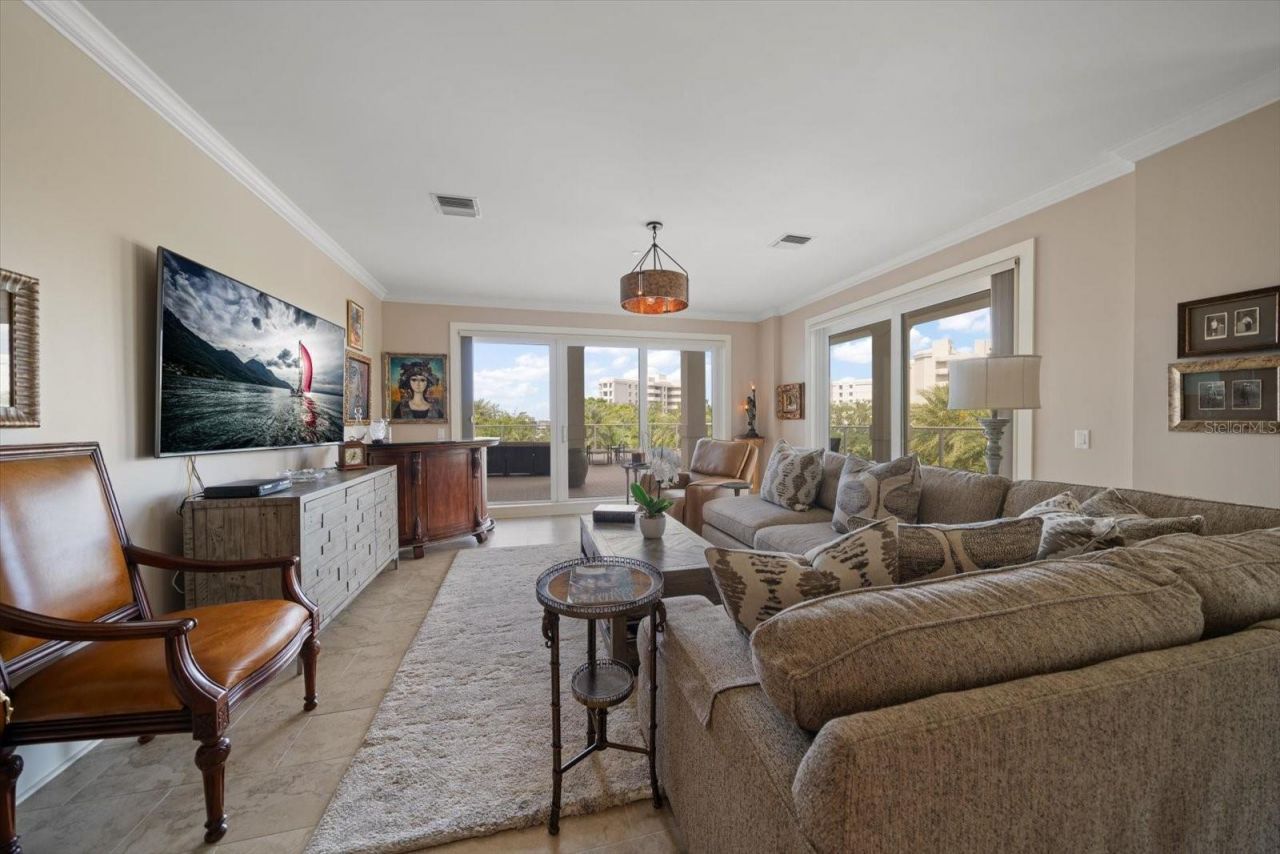 145 Belleview Boulevard, Unit 201, Belleair, FL 33756 Photo