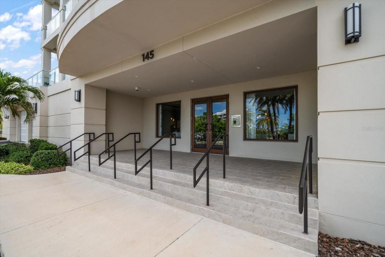 145 Belleview Boulevard, Unit 201, Belleair, FL 33756 Photo