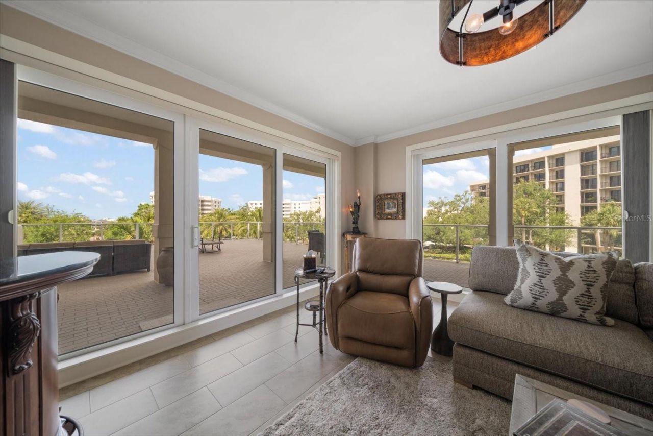145 Belleview Boulevard, Unit 201, Belleair, FL 33756 Photo