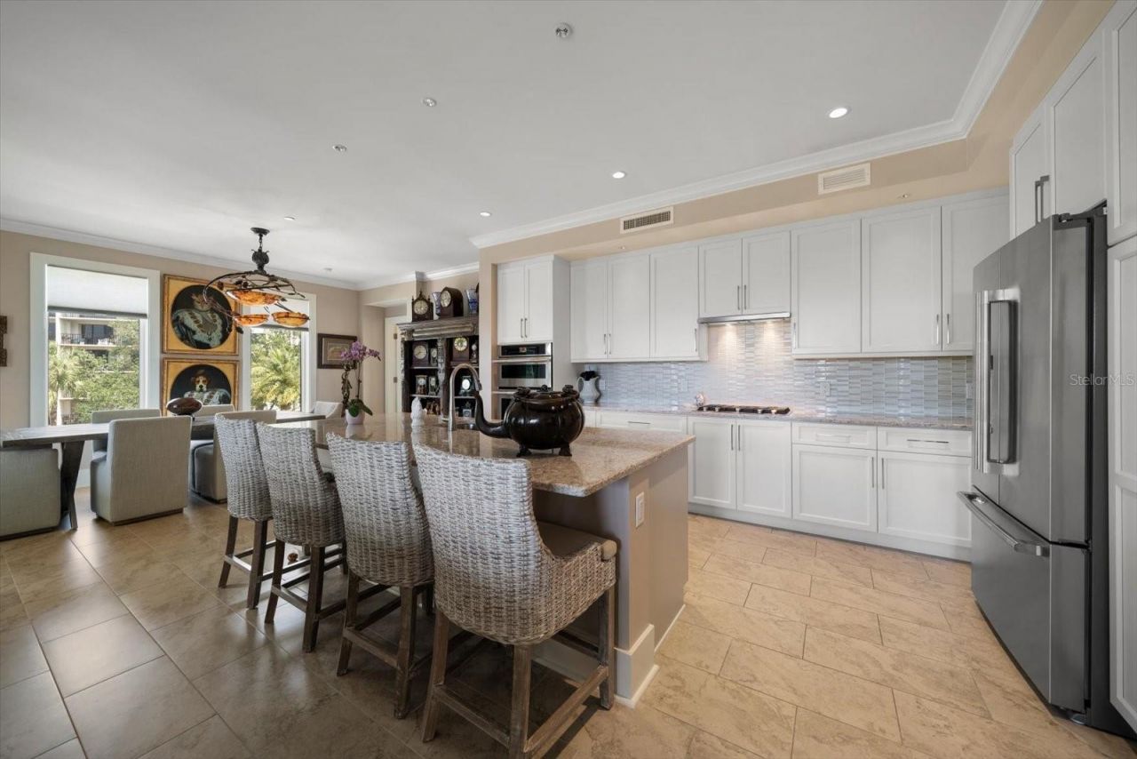 145 Belleview Boulevard, Unit 201, Belleair, FL 33756 Photo