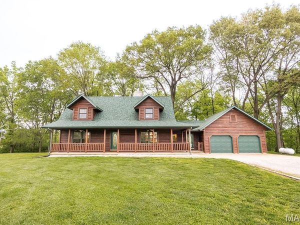 1317 Simmons Road, O'Fallon, IL 62269