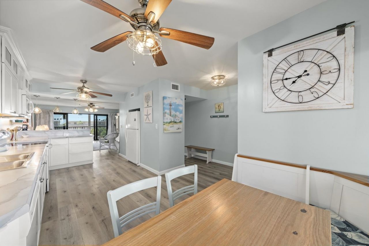 1440 Middle Gulf Dr, Unit 4C, Sanibel, FL 00000 Photo