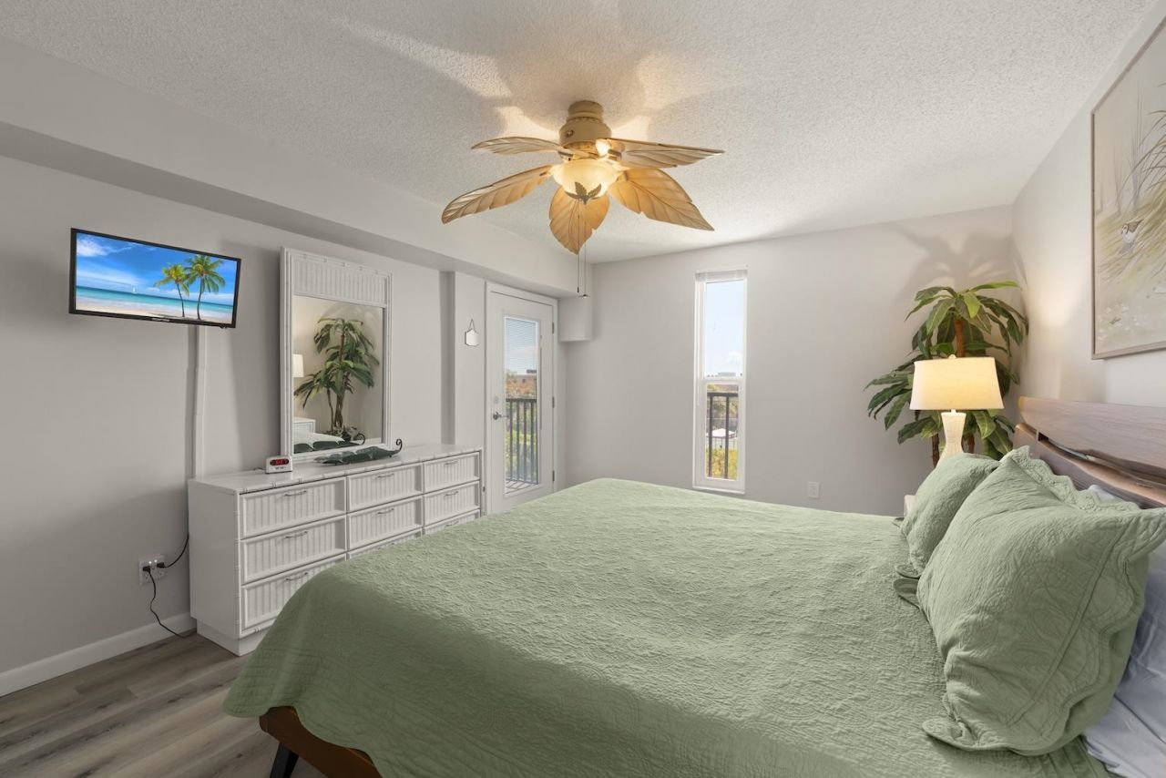 1440 Middle Gulf Dr, Unit 4C, Sanibel, FL 00000 Photo