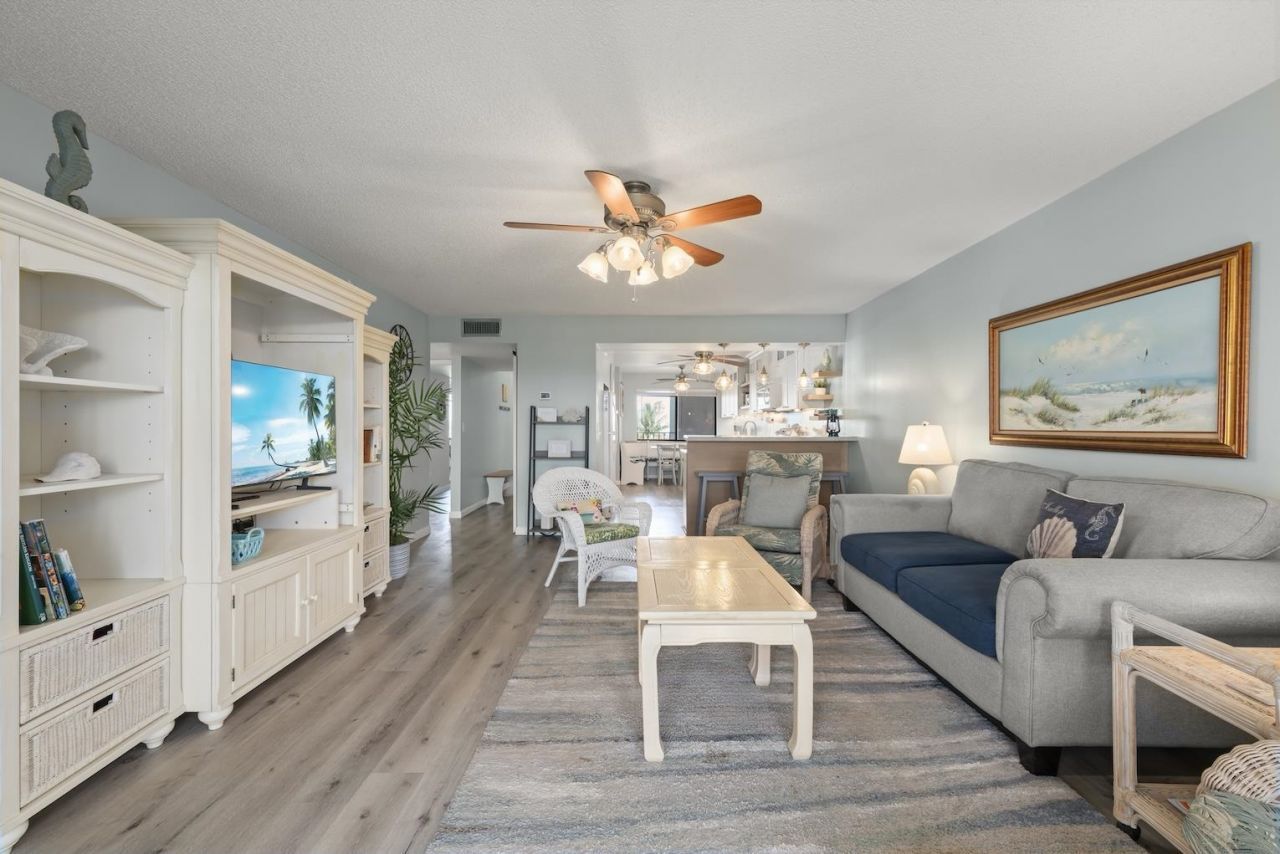 1440 Middle Gulf Dr, Unit 4C, Sanibel, FL 00000 Photo