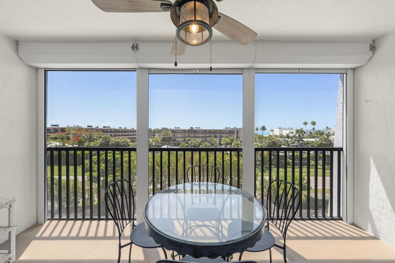 1440 Middle Gulf Dr, Unit 4C, Sanibel, FL 00000 Photo