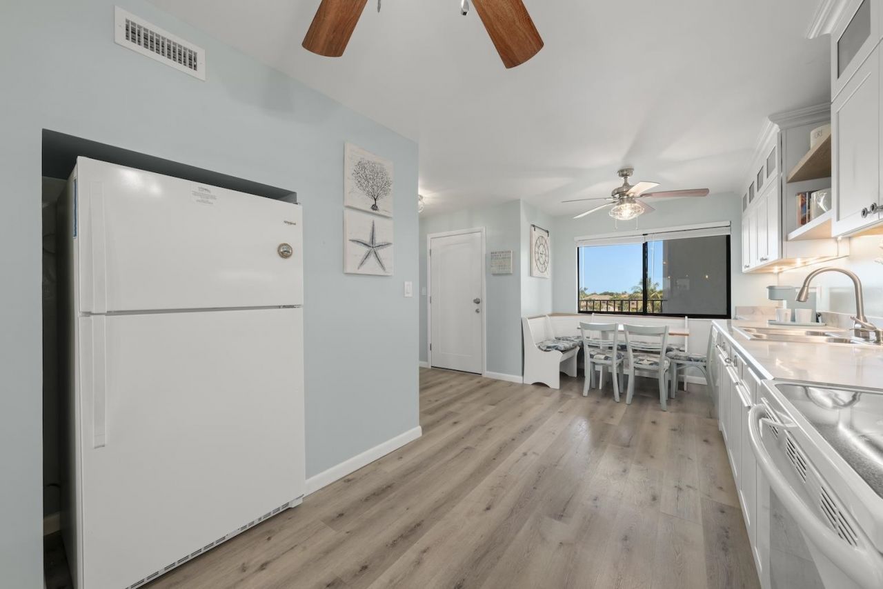 1440 Middle Gulf Dr, Unit 4C, Sanibel, FL 00000 Photo