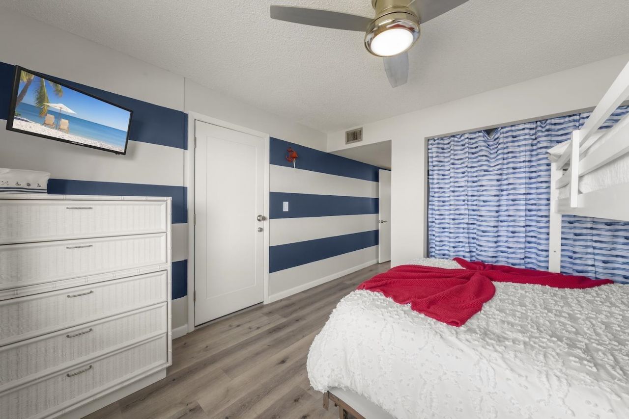 1440 Middle Gulf Dr, Unit 4C, Sanibel, FL 00000 Photo