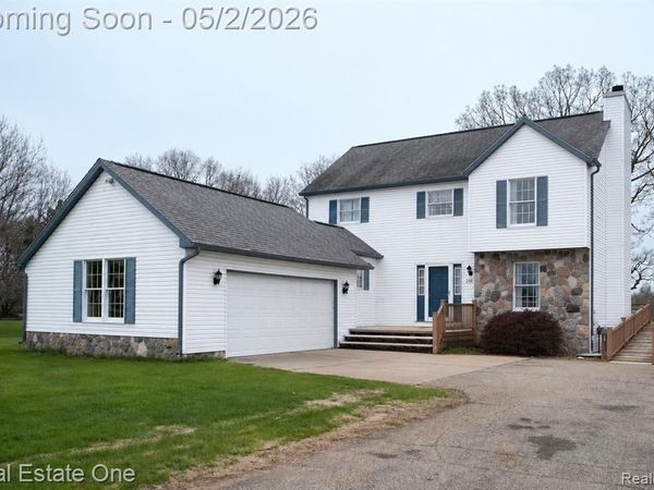 246 Nicklas Court, Oxford Twp, MI 48371