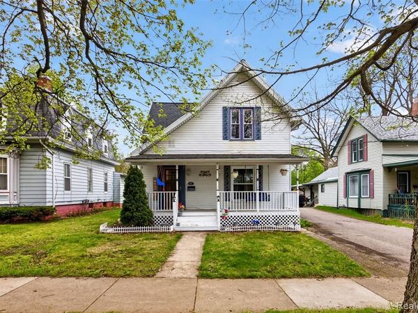 647 N Washington Street, Owosso, MI 48867