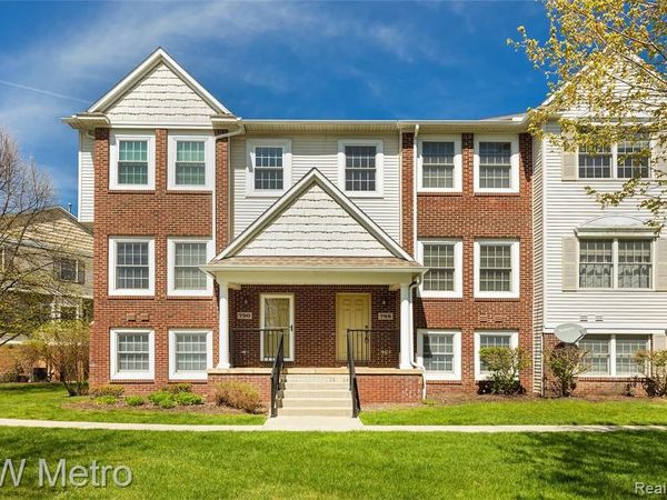 788 EAGLE Drive, Fenton, MI 48430