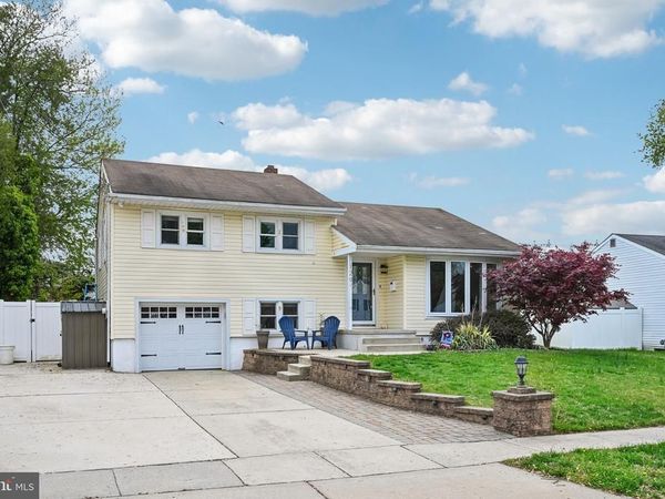129 VALLEY RUN DRIVE, CHERRY HILL, NJ 08002