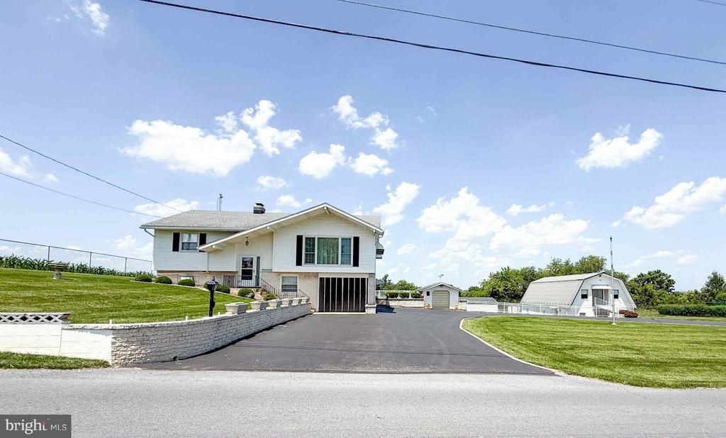 3367 COSEYTOWN ROAD , GREENCASTLE, PA 17225