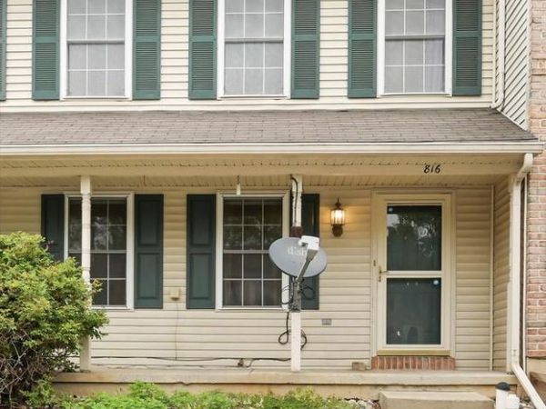 816 ROCKWOOD DRIVE , ELIZABETHTOWN, PA 17022