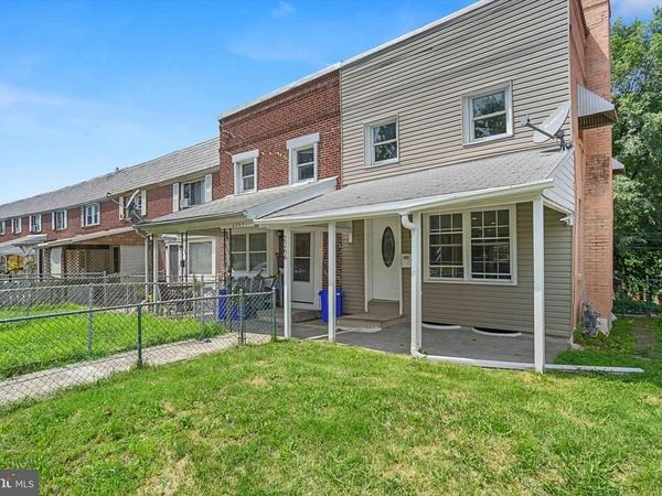 2266 KENSINGTON STREET , HARRISBURG, PA 17104