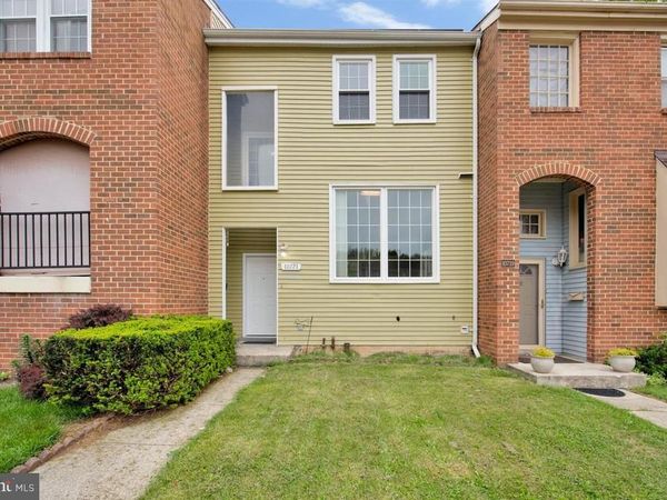 10721 CASTLETON TURN , UPPER MARLBORO, MD 20774
