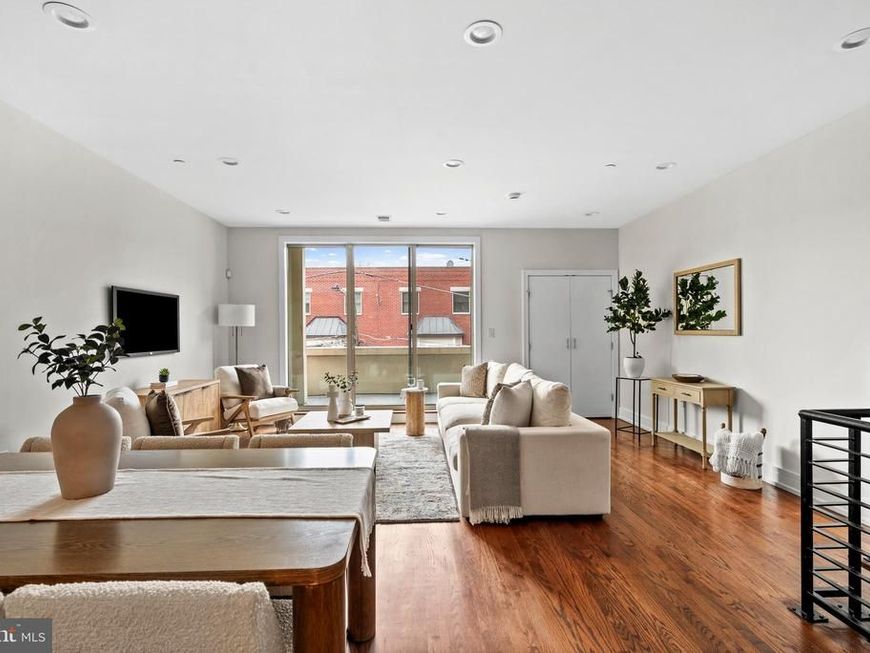 1135 Crease Street, Unit 2, Philadelphia, PA 19125 Main Photo