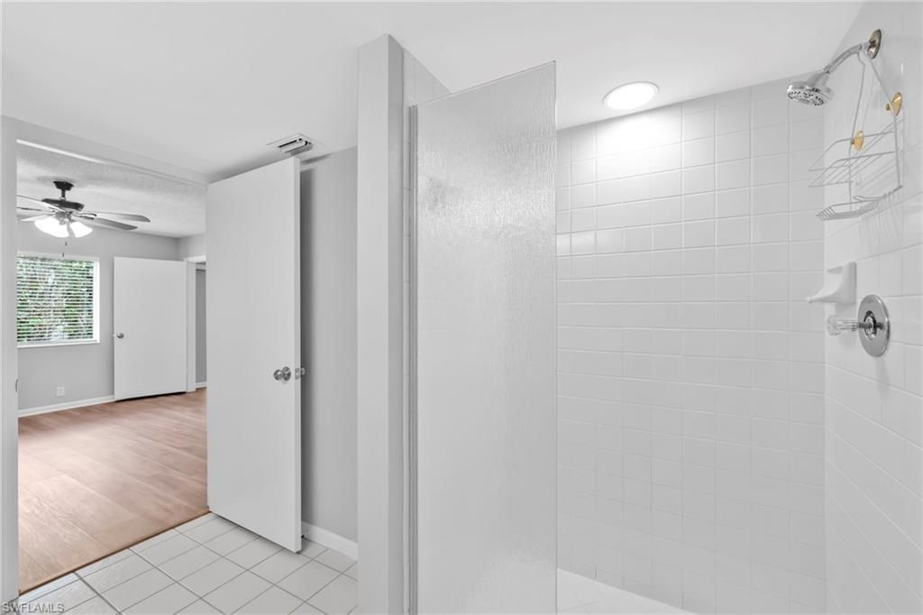 7791 Esmeralda Way, Unit L103, Naples, FL 34109 Photo