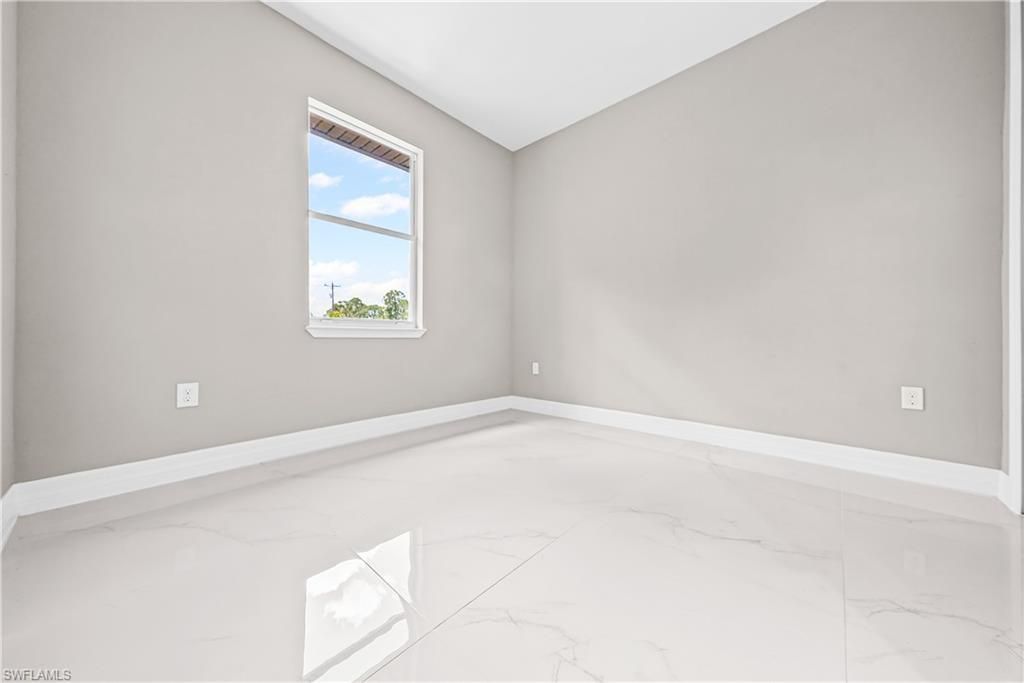 1032 Milwaukee Blvd , Lehigh Acres, FL 33974 Photo